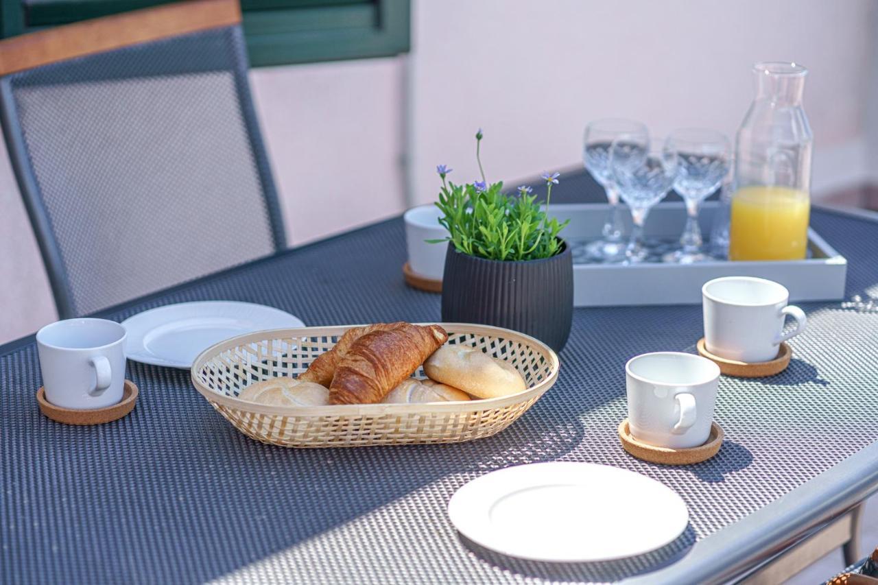 Family Petrov Apartments Vodice Exterior foto
